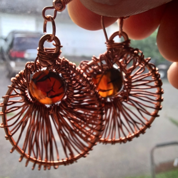 Earring - Picture 2 of 6